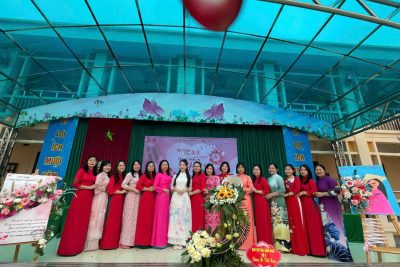 Một số hình ảnh trong Hội thi cắm hoa nhân dịp kỉ niệm 115 năm ngày Quốc tế phụ nữ